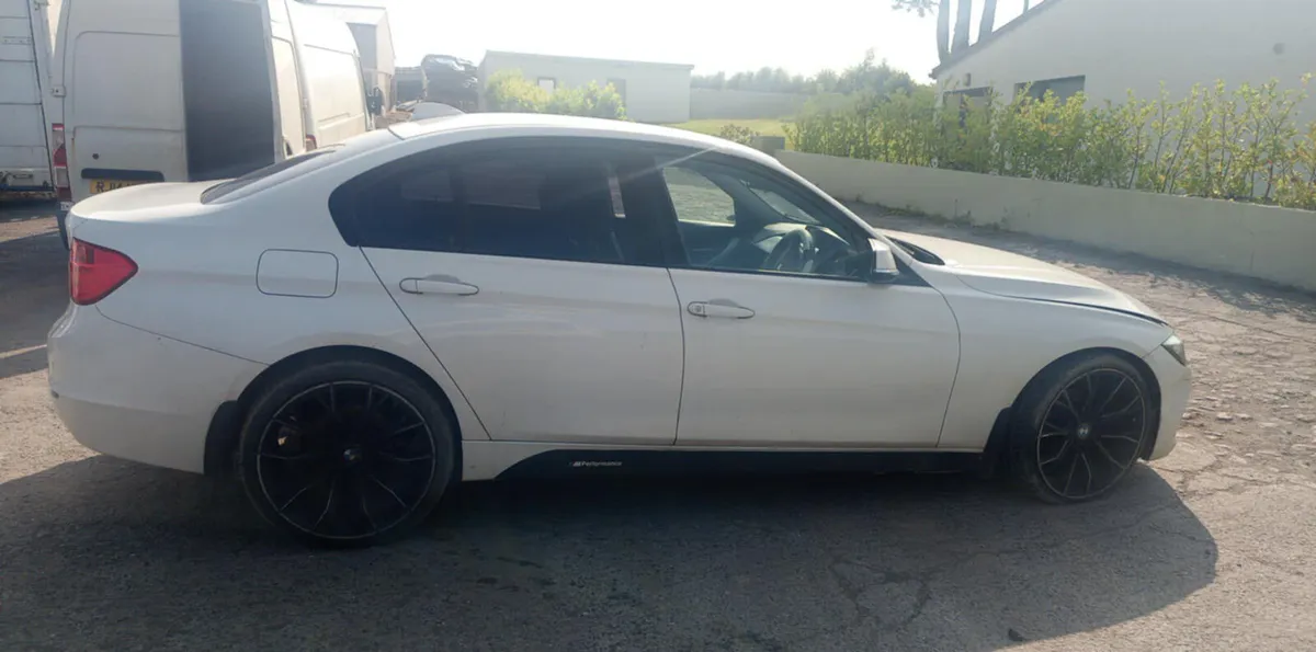 2012 BMW 3 SERIES 316D FOR BREAKING! - Image 3