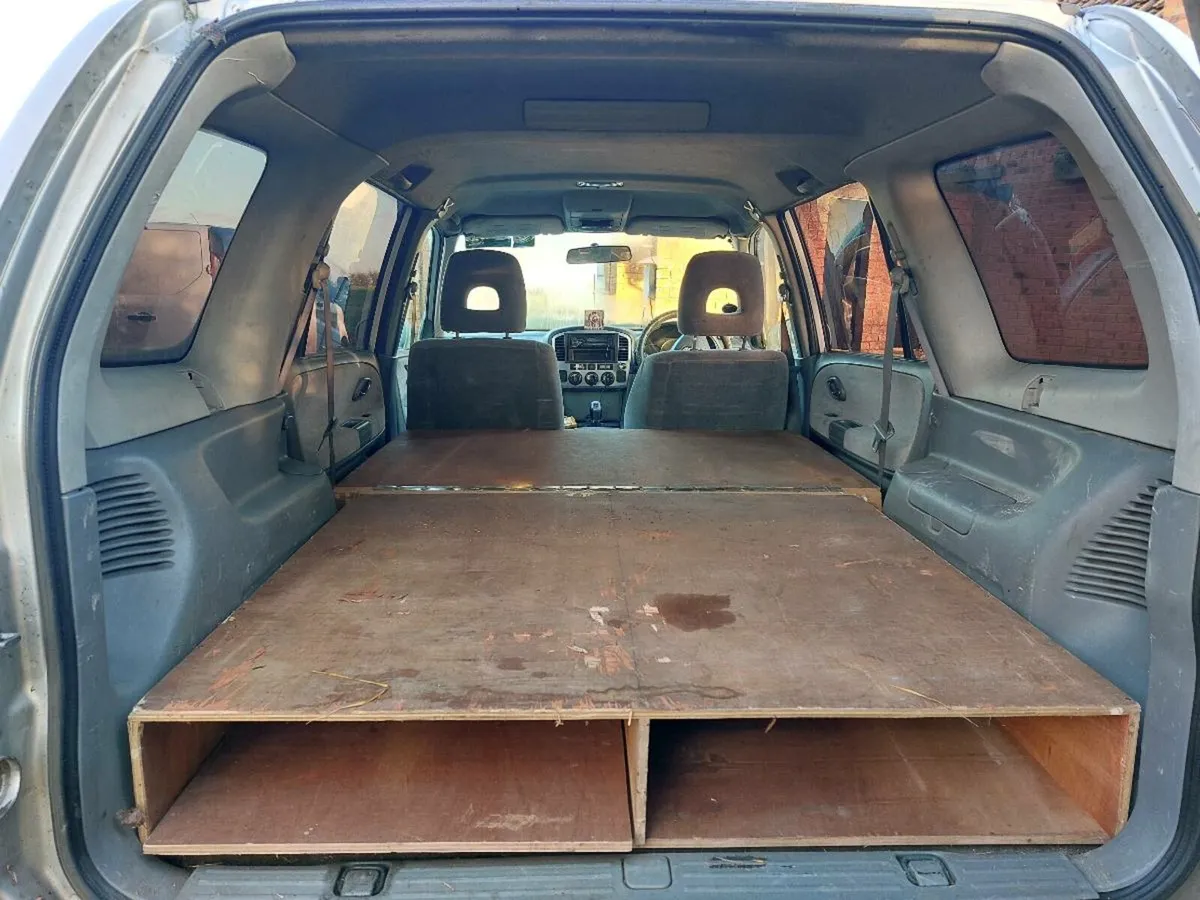 Suzuki grand vitara xl7 for breaking - Image 4