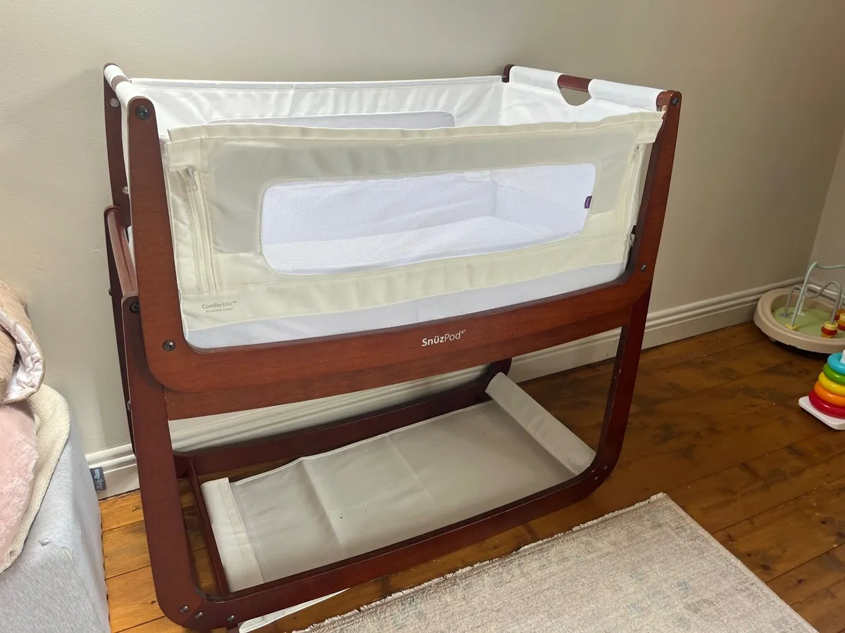 Snuzpod Bedside Crib - Image 1