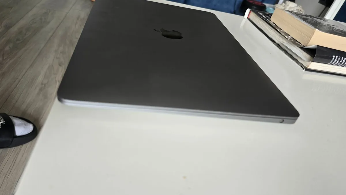 Macbook air m1 - Image 3