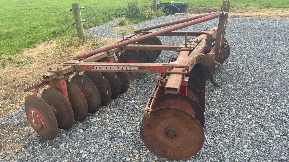 Massey Ferguson 28 Disc Harrow - Image 1