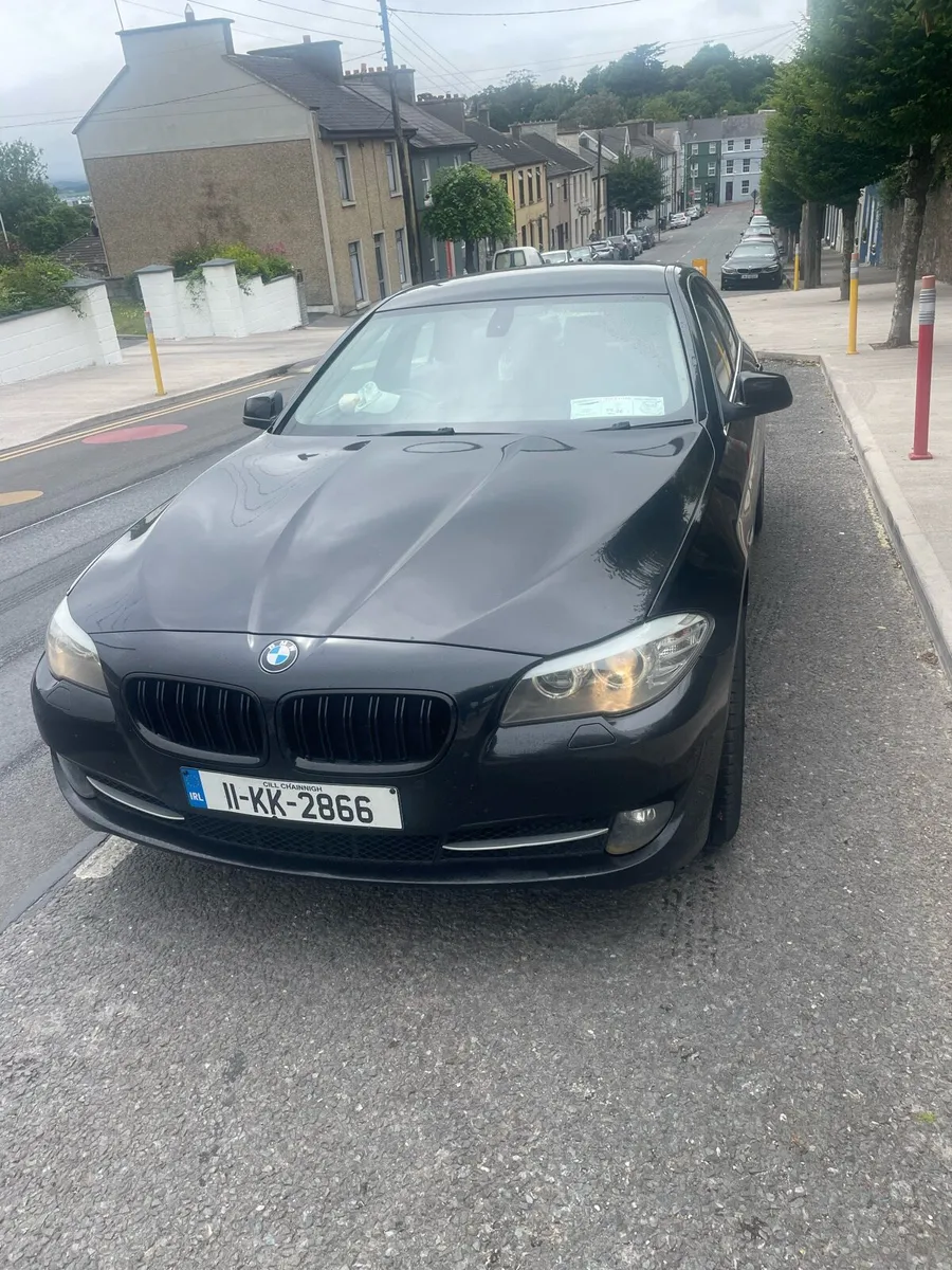 2011 bmw 520d - Image 1