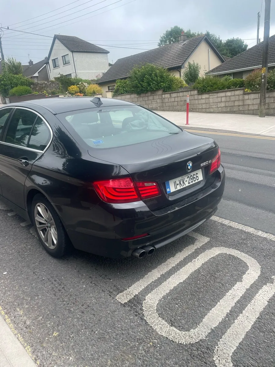 2011 bmw 520d - Image 3