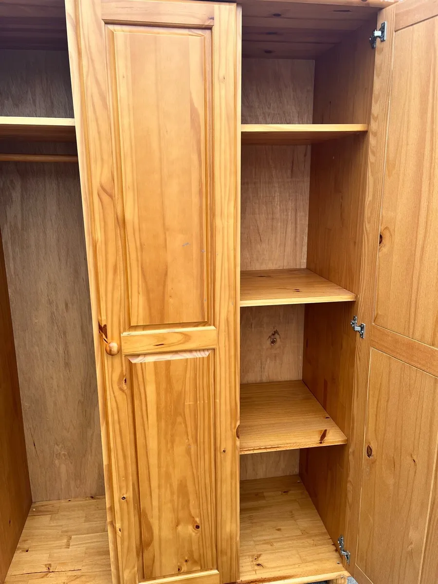 Wardrobe - Image 2