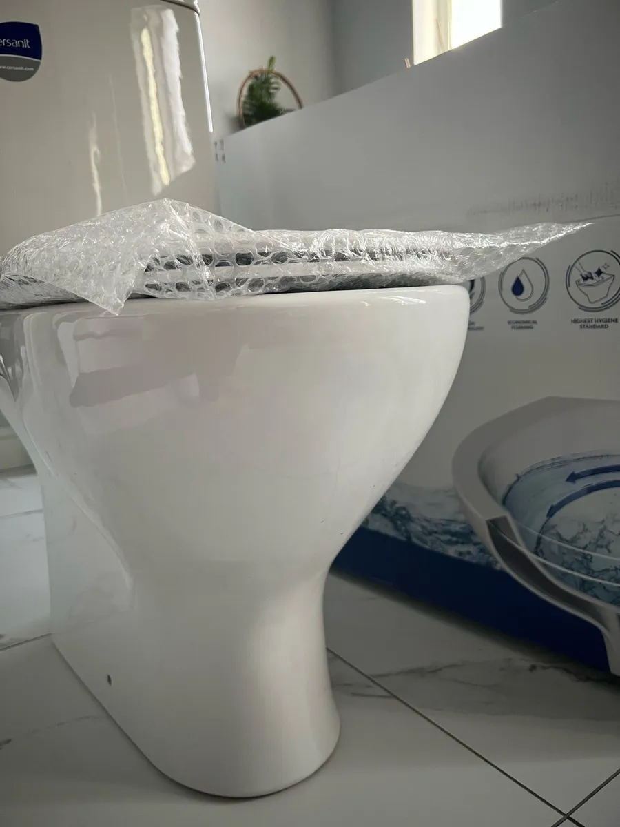 Toilet - Image 1