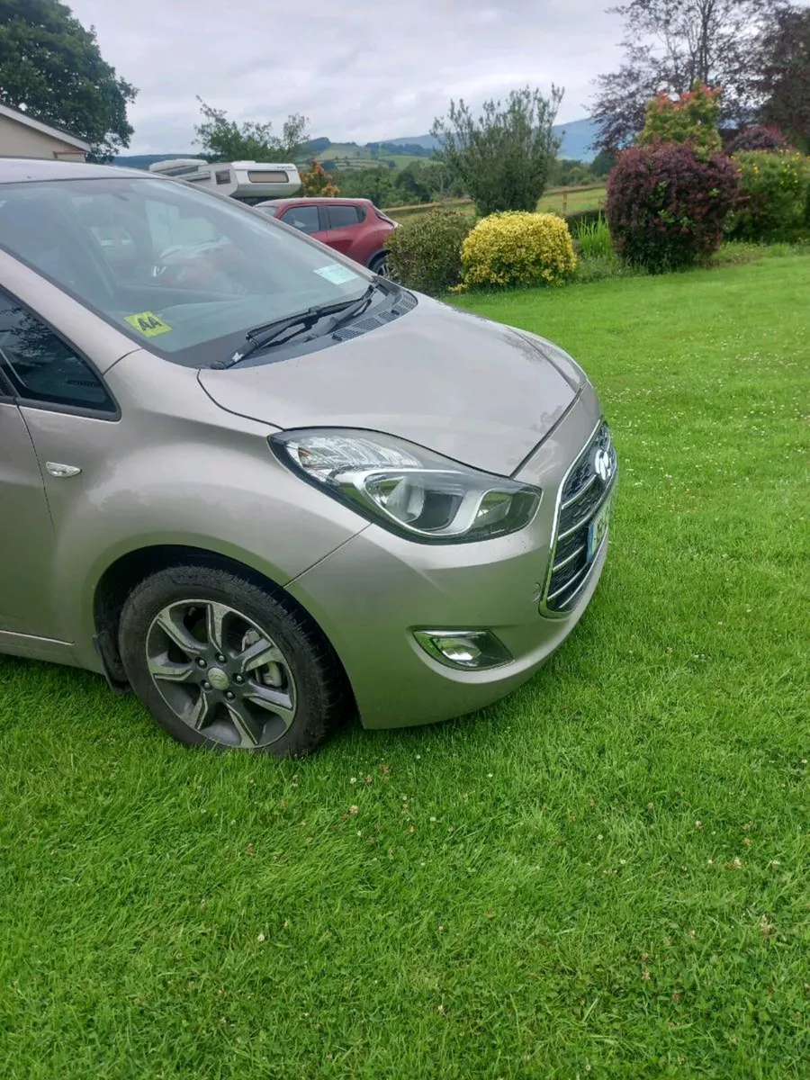 HYUNDAI IX20 - Image 2