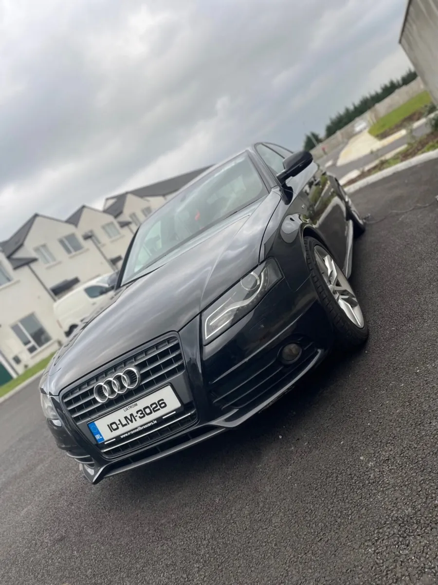 Audi A4 2010 s line black edition - Image 1
