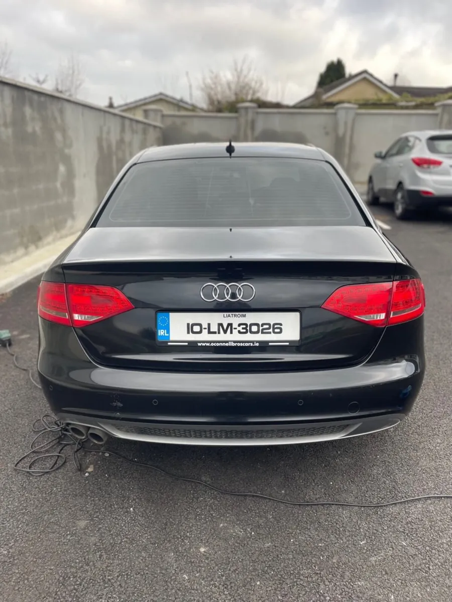 Audi A4 2010 s line black edition - Image 3