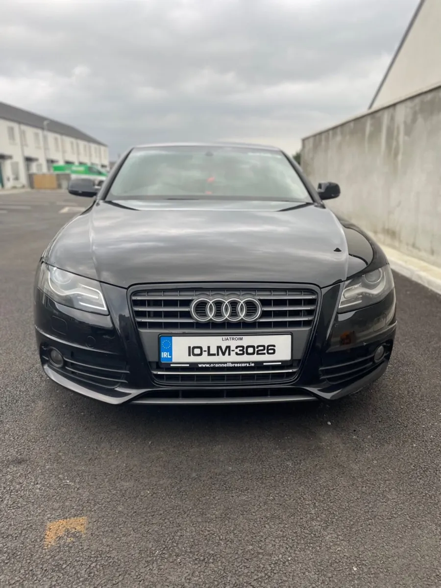 Audi A4 2010 s line black edition - Image 4
