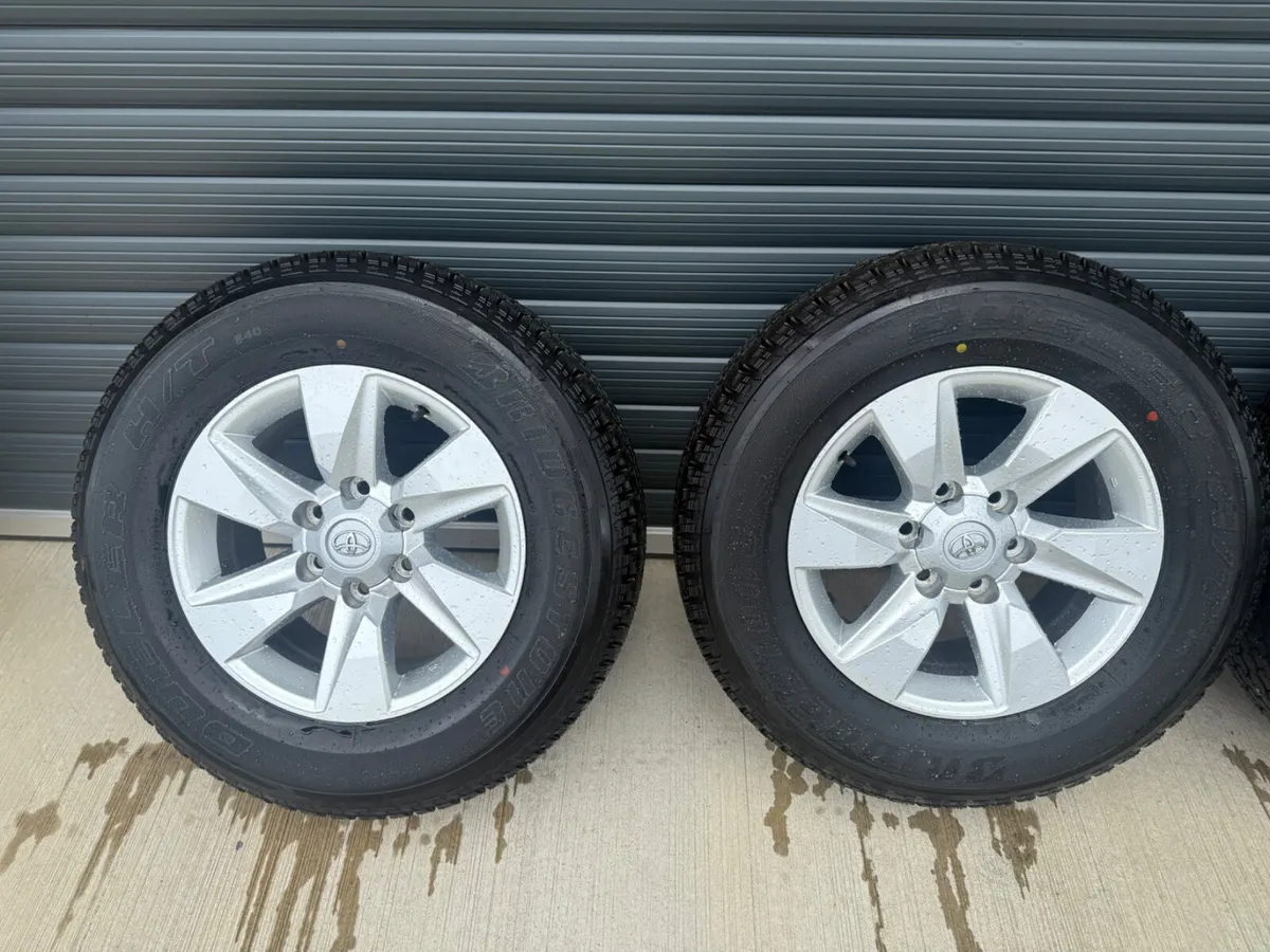 Toyota landcruiser alloy wheels - Image 2