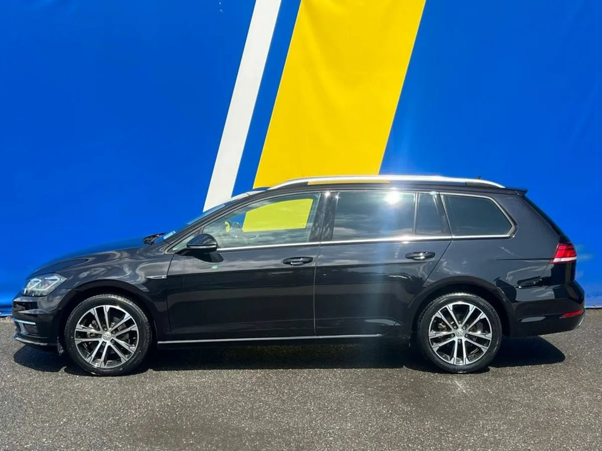 Volkswagen Golf COMFORTLINE VARIANT 2.0 TDI // 360 - Image 3