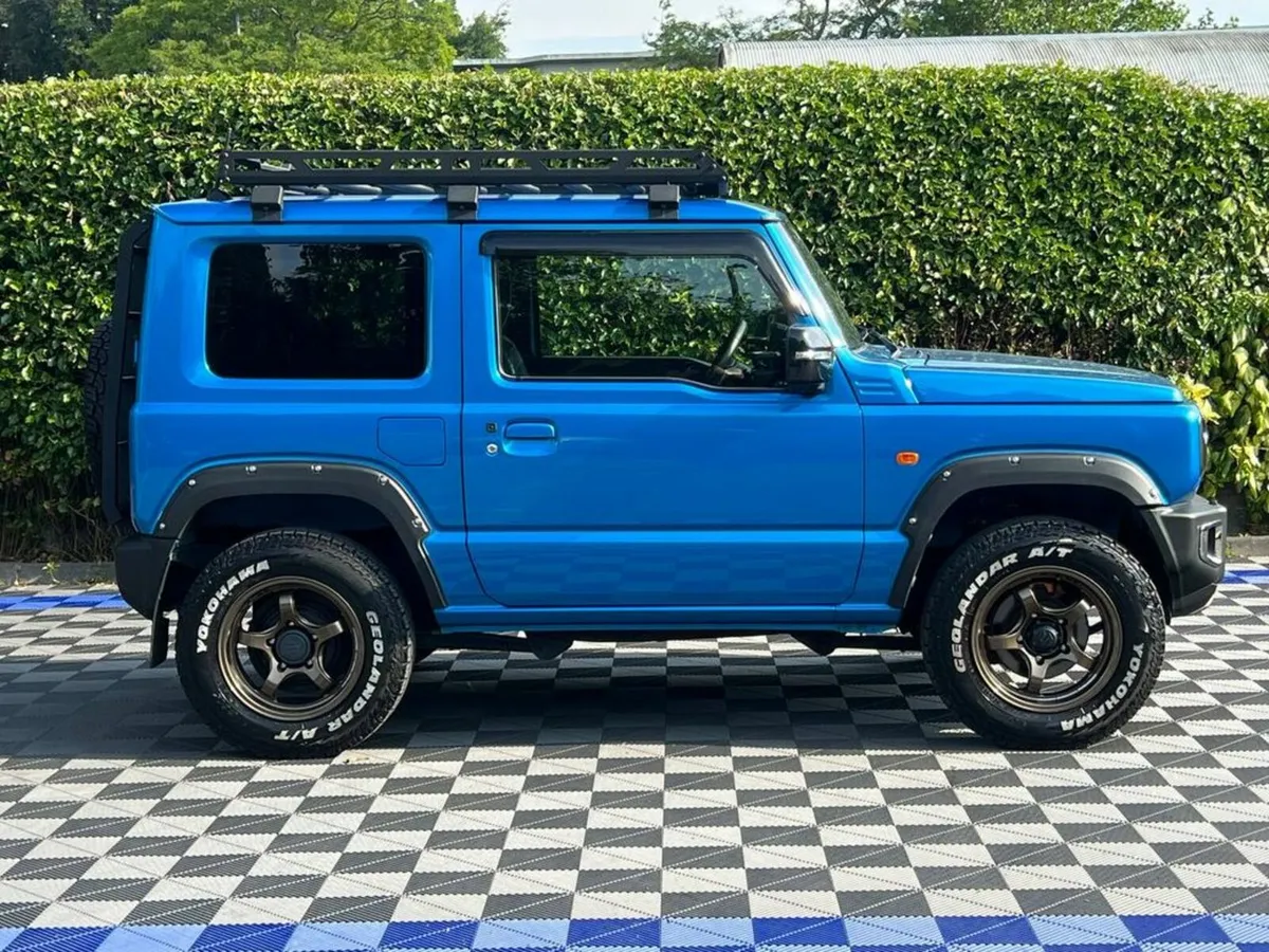 Suzuki Jimny 660cc 4WD AUTO // SELECTABLE 4WD LOW - Image 2