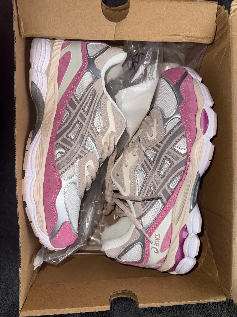 ASICS Pink Gel - Image 1