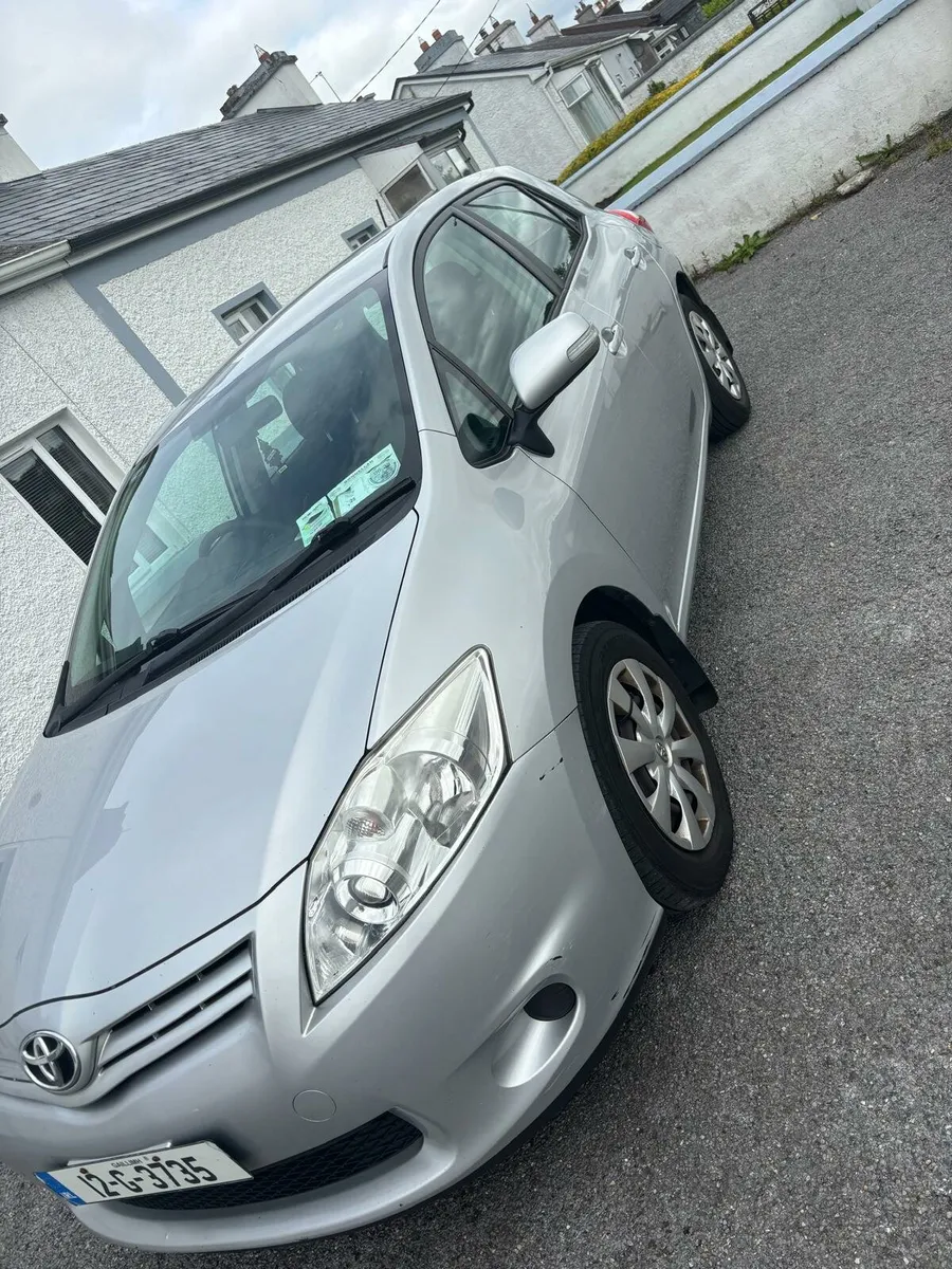 Toyota Auris - Image 2