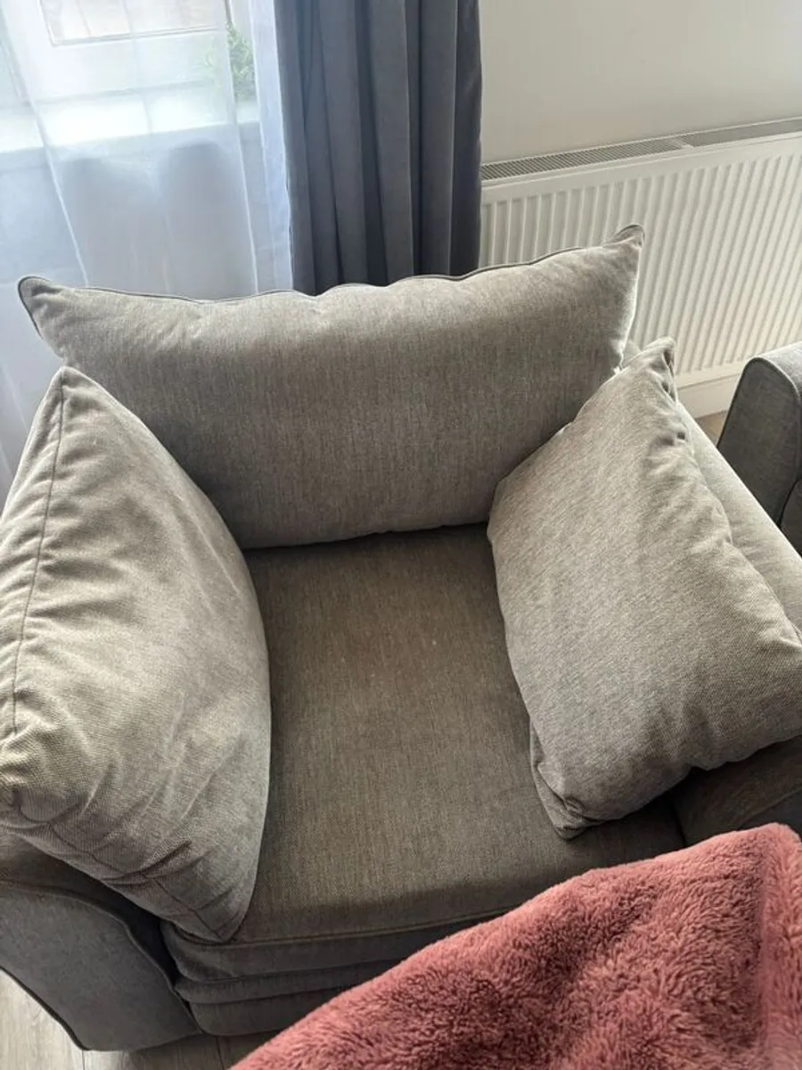 Grey 3 seater sofa and big chair - Image 3