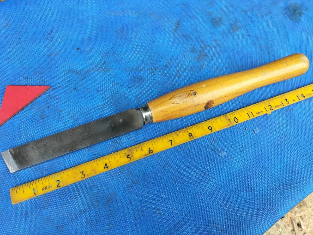 Woodturners 1" Skew Chisel - Image 1