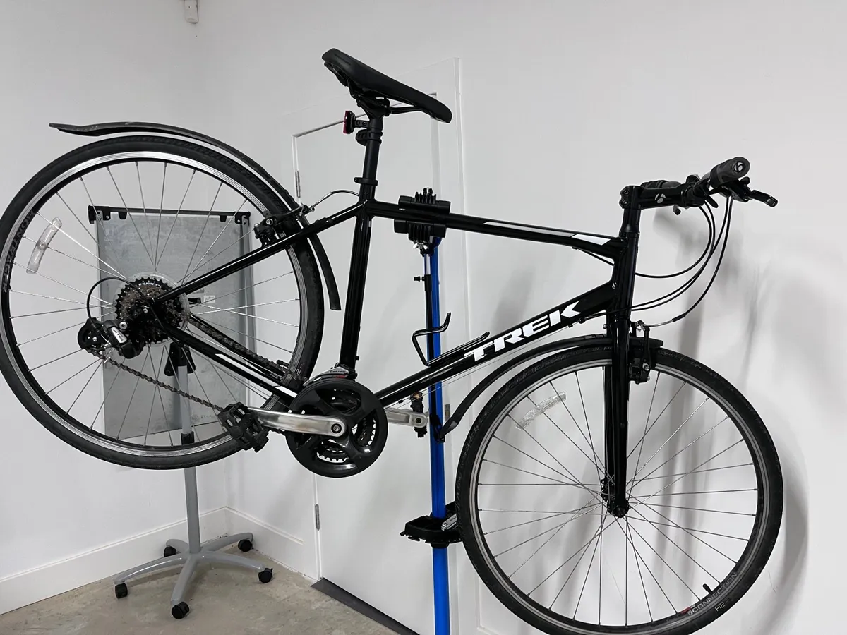 Trek Bike Excellent condition - Image 1