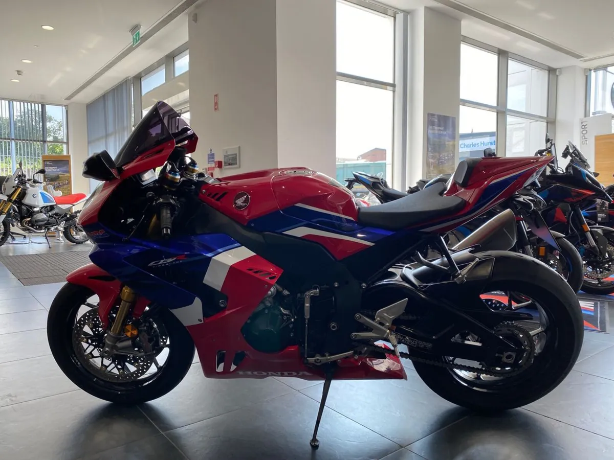 2022 Honda CBR1000RR-R Fireblade SP with Extras - Image 2