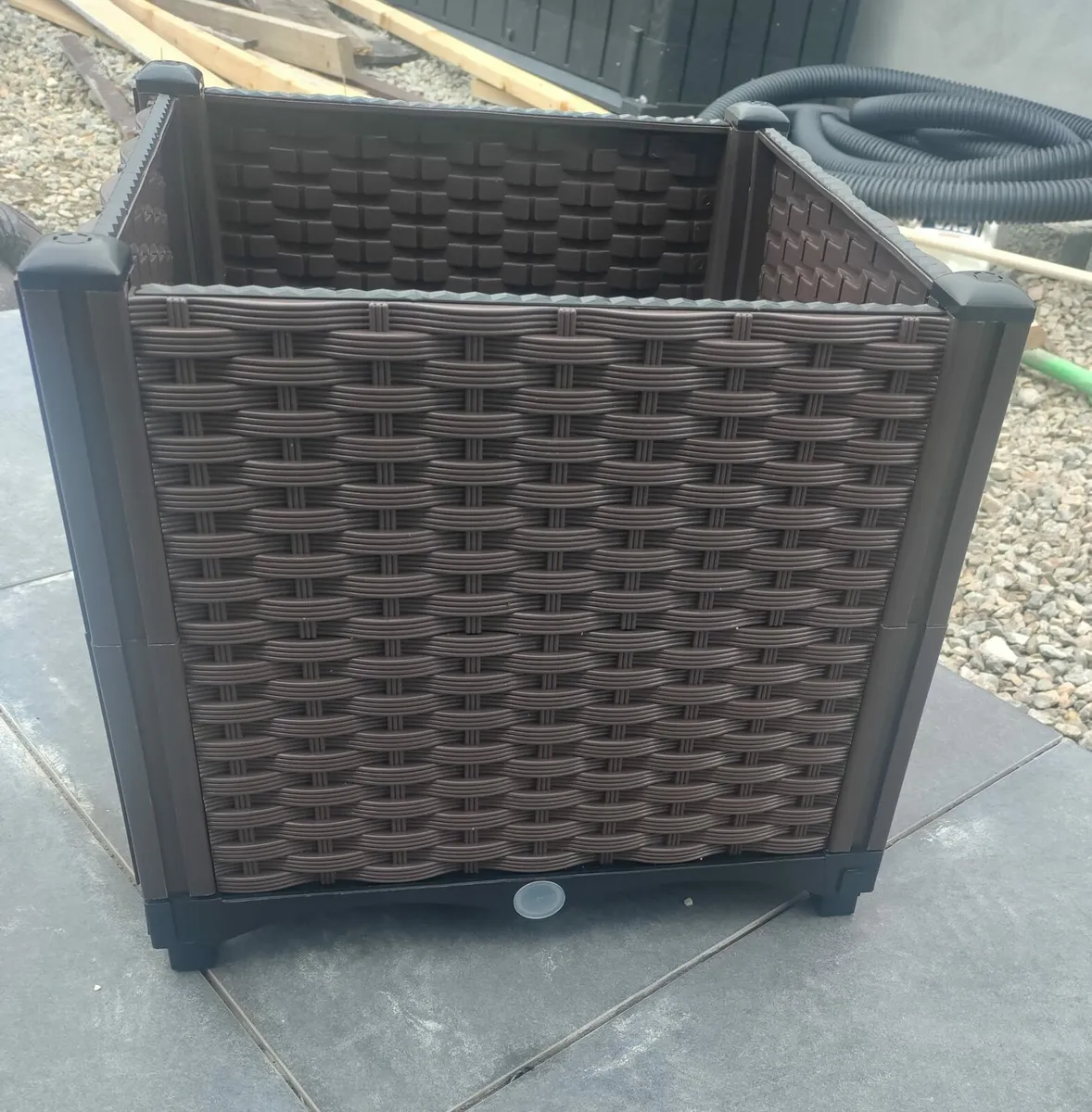 Planter box - Image 1