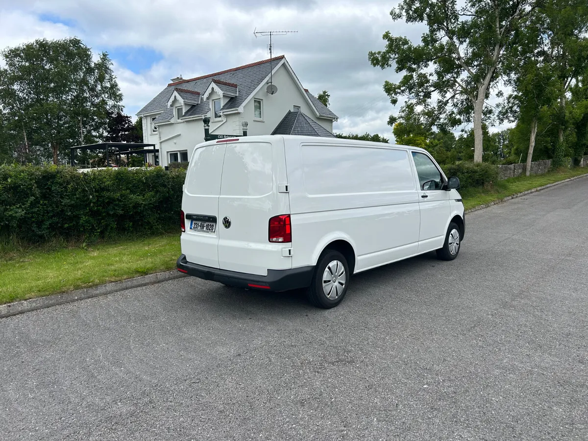 Volkswagen Transporter T30 Startline  LWB - Image 4