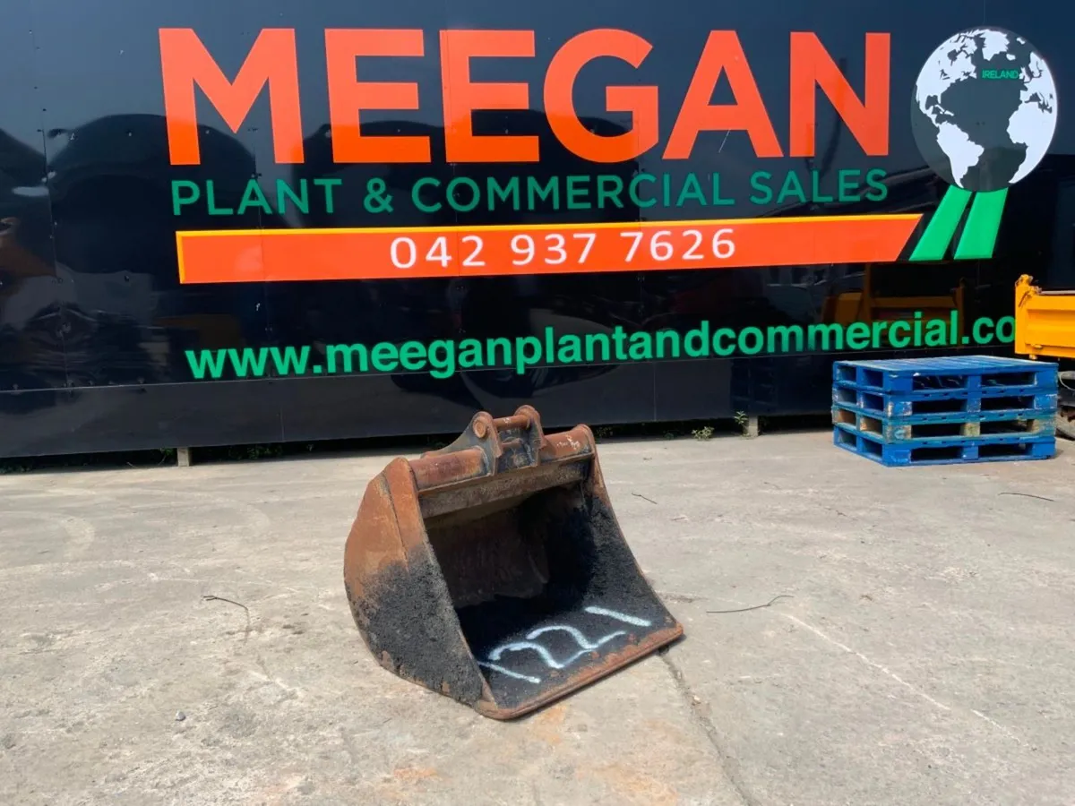 36" DIGGING BUCKET.......45mm PINS.........1221t. - Image 1