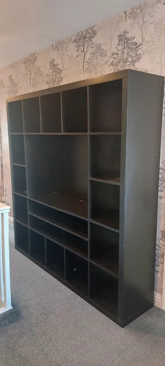 TV unit with storage - Image 1
