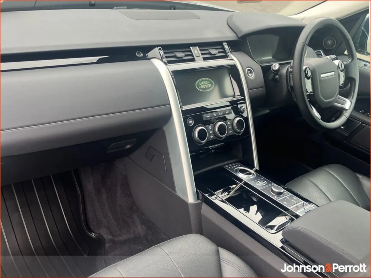 Land Rover Discovery Discovery 3.0 Sdv6 HSE My20 - Image 4