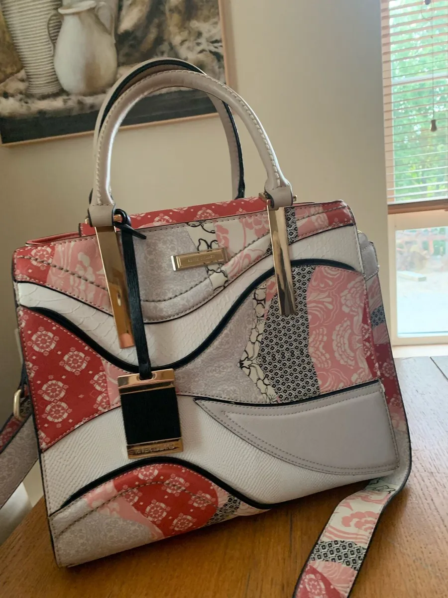 River island bag like new - Image 1