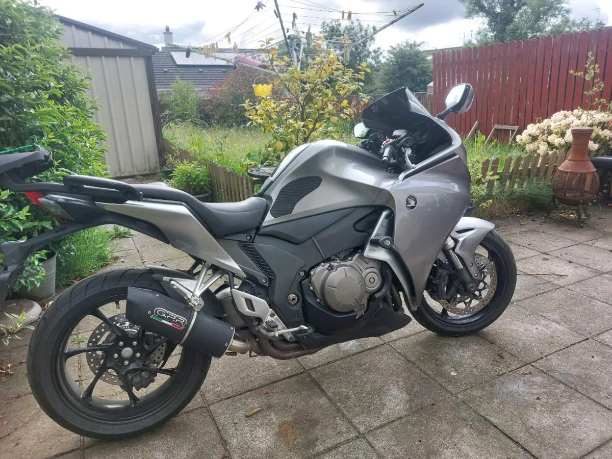 Honda vfr1200 - Image 2