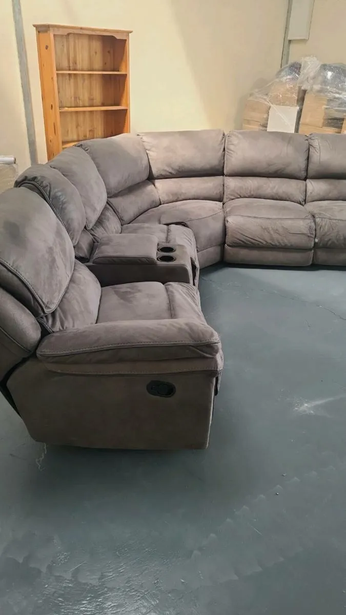 Couch/Sofa - Image 2