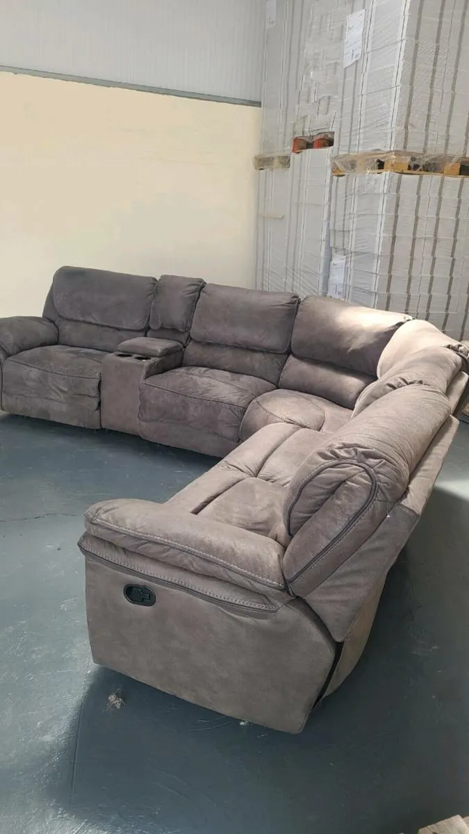 Couch/Sofa - Image 3