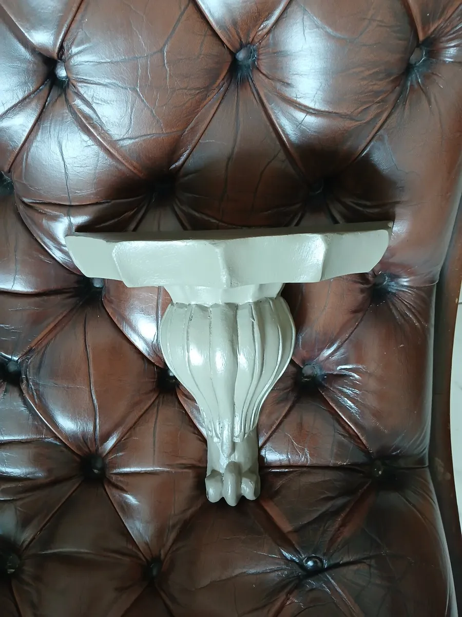 Solid wood wall sconce - Image 1
