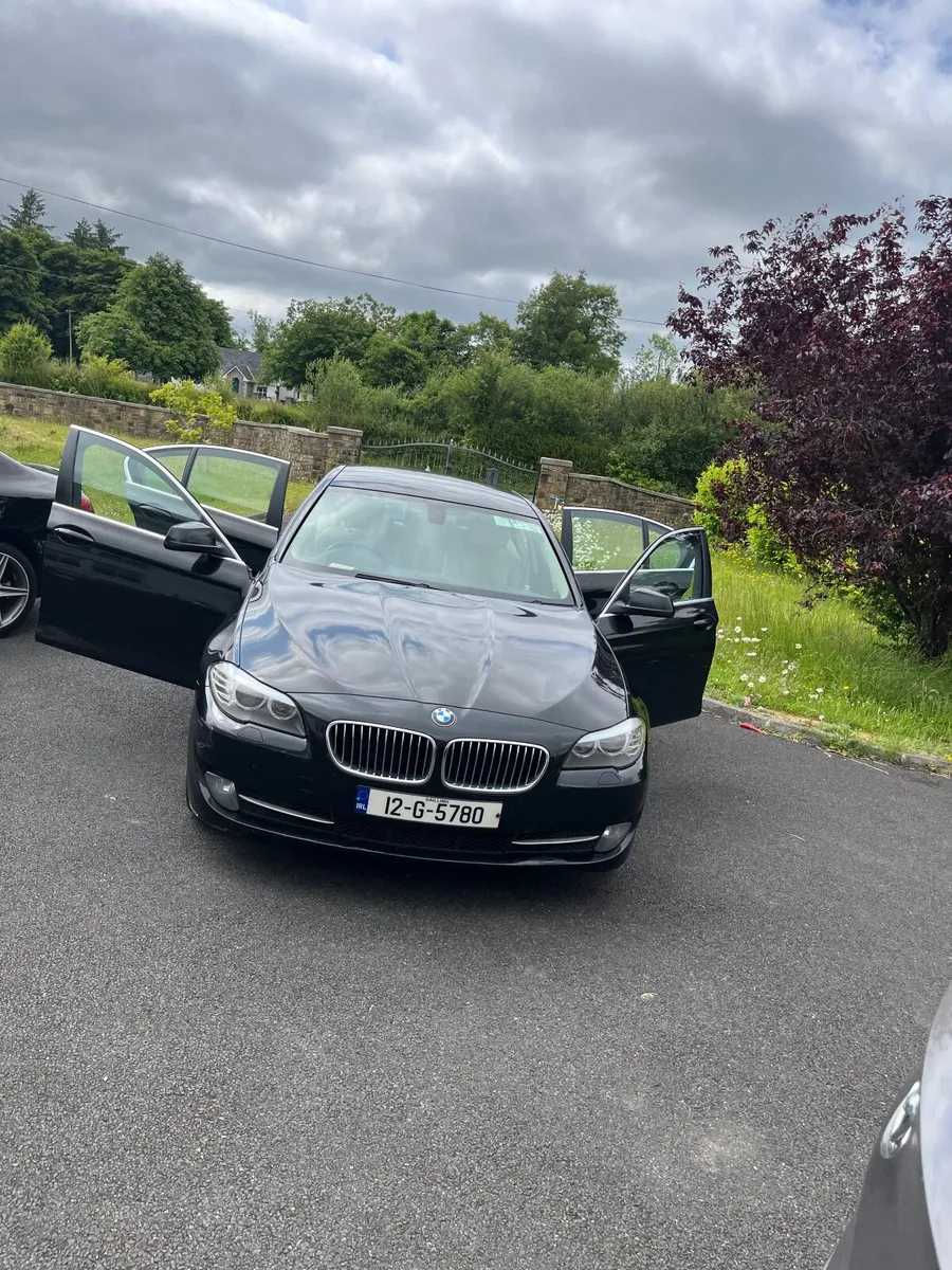 BMW 5-Series 2012 - Image 2