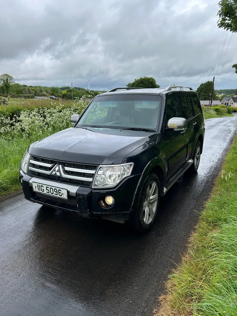 Mitsubishi Pajero 2010 - Image 4