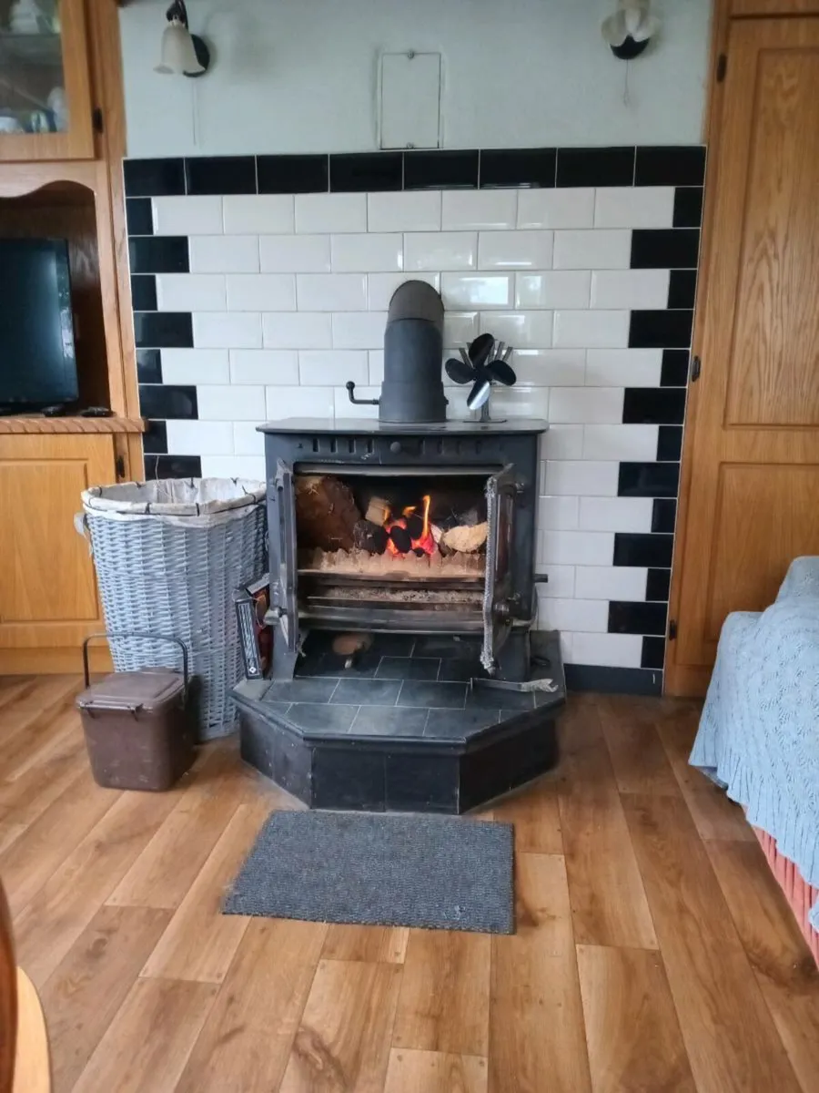 HUNTER STOVE - Image 1
