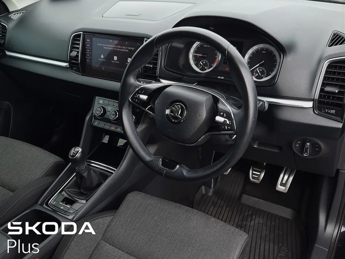 Skoda Karoq  style Model tiny Mileage 1 Owner - Image 4