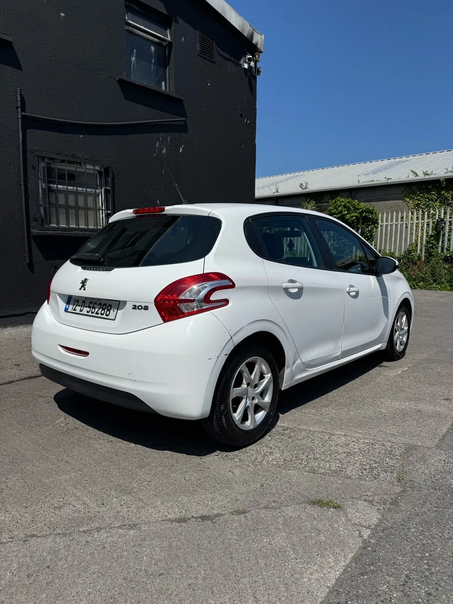 Peugeot 208 1.4 HDI – Cheap Tax & Super Eco - Image 3