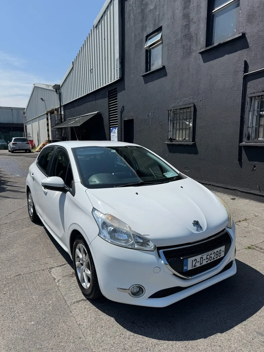 Peugeot 208 1.4 HDI – Cheap Tax & Super Eco - Image 2