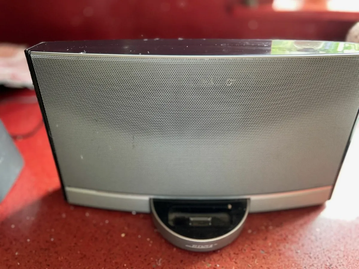 Bose SoundDock Speaker System – Quality Audio - Image 1