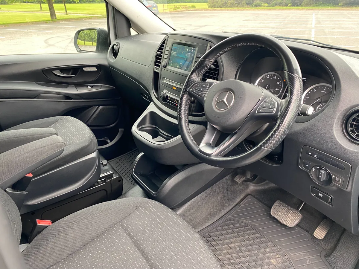 Mercedes-Benz Vito 2023 - Image 4