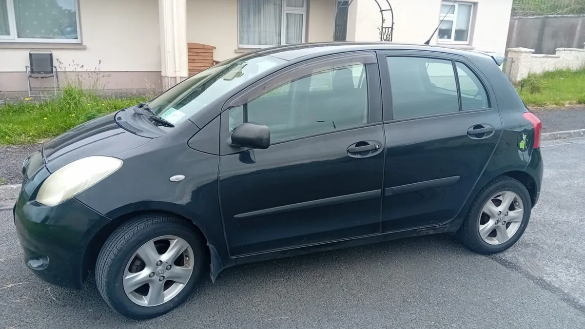 Toyota Yaris 2007 - Image 1