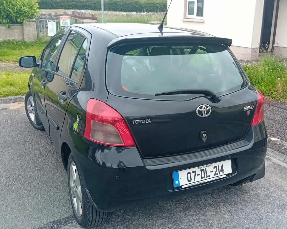 Toyota Yaris 2007 - Image 3