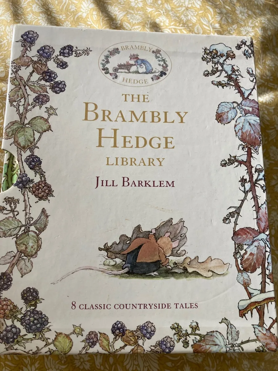 Bramley Hedge books box - Image 1