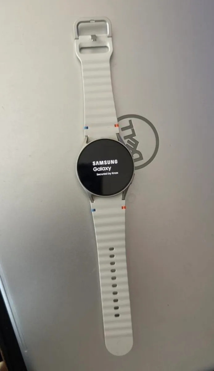 Samsung galaxy watch 7 40mm (no charger) - Image 4