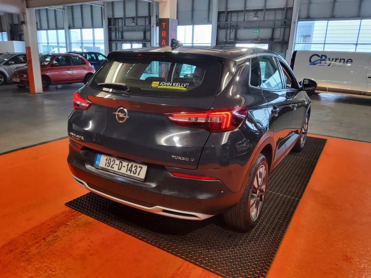Opel GRANDLAND X SRi 1.5 Turbo D 130PS 6 Speed - Image 3