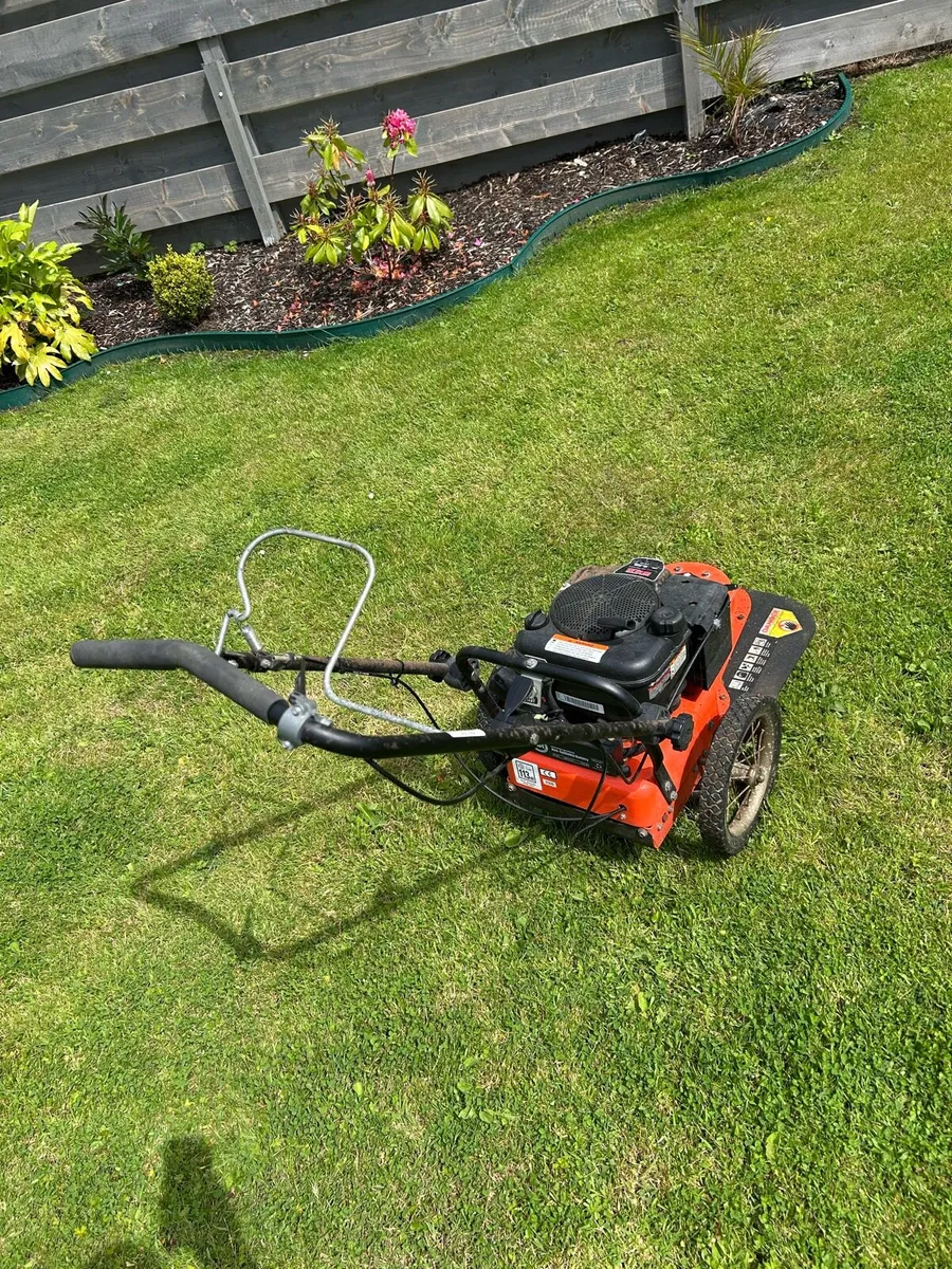 DR XL Self-Propelled Wheeled Trimmer - Image 2