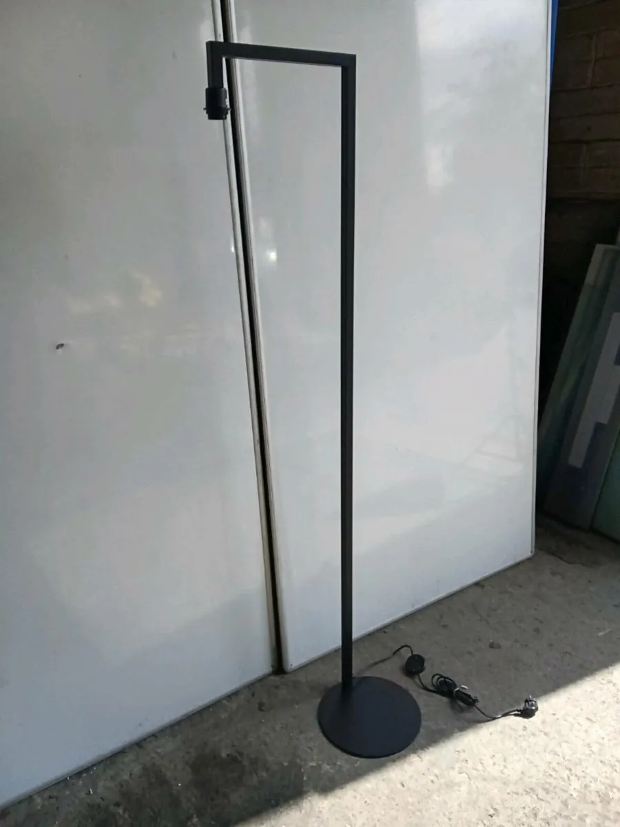 Chelsom Floor Lamp Matt Black x1 - Image 1