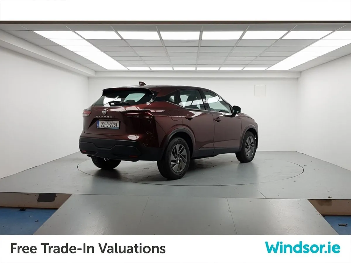 Nissan QASHQAI 1.3 PET Mild Hybrid SV - Image 3
