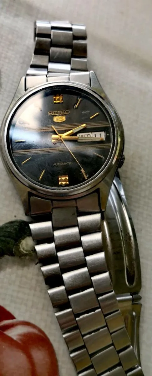 Stylish Seiko 5 automatic gents watch - Image 2