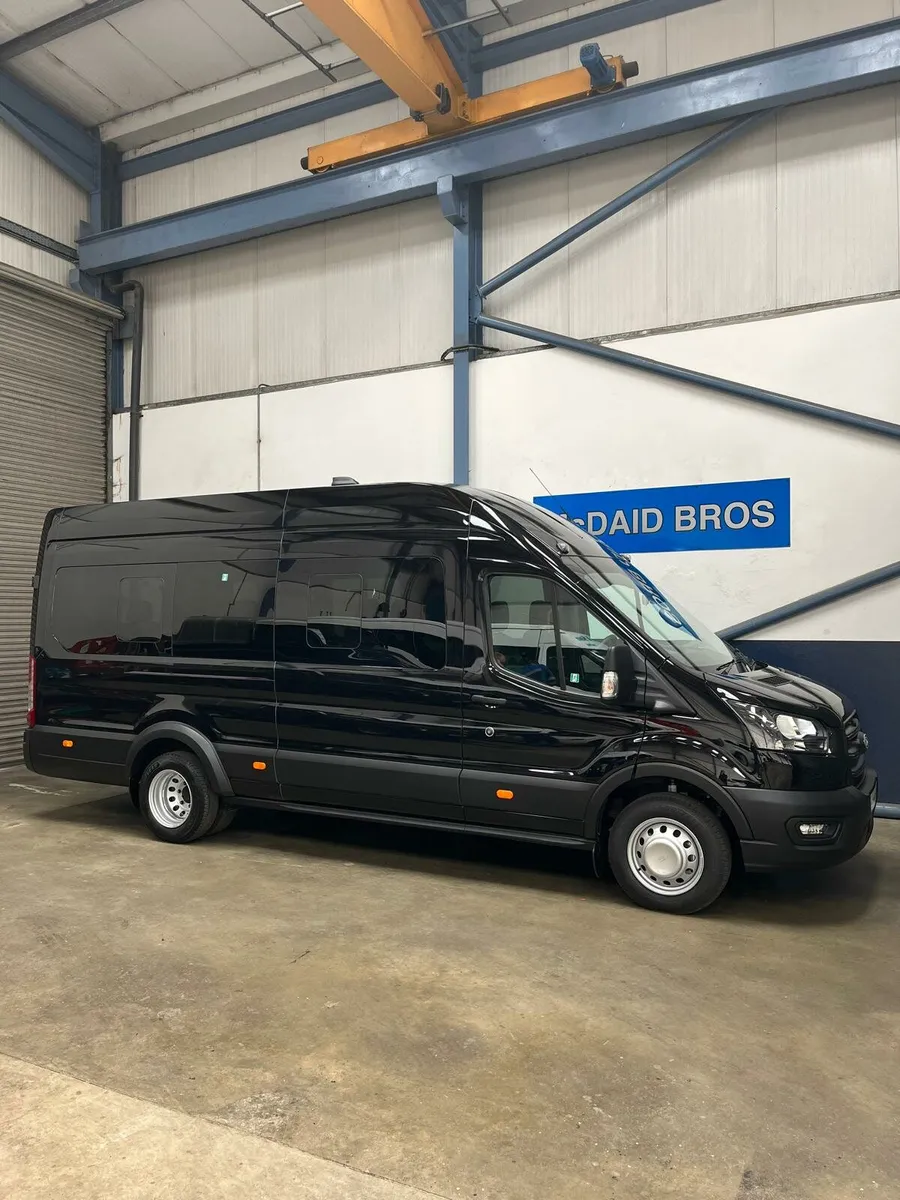2025 Ford Transit Minibus Automatic 165bhp - Image 3